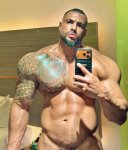 Macho Latino Pollon 