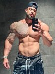 Macho Latino Pollon 