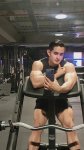 Macho musculoso verga gruesa 